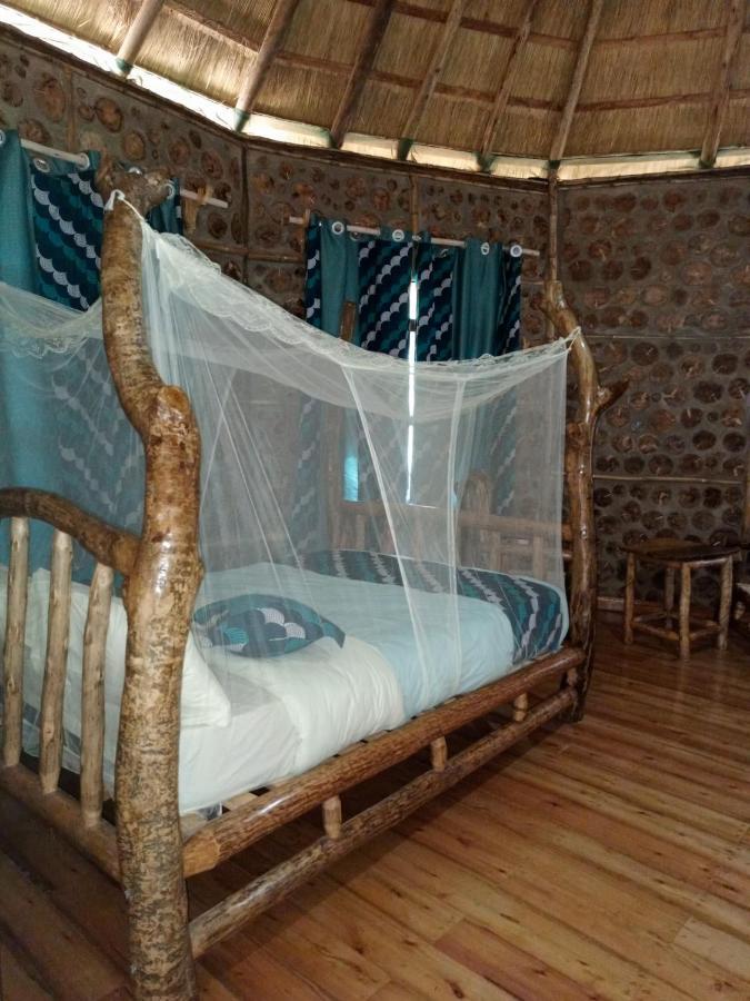 Chimpanzee Capital Safari Lodge Bigodi Zewnętrze zdjęcie